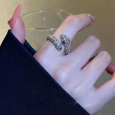 Ring Female Niche Design High Sense Snake Ring Fashion Personality Light Luxury Retro Tail Ring Index Finger Ring Summer