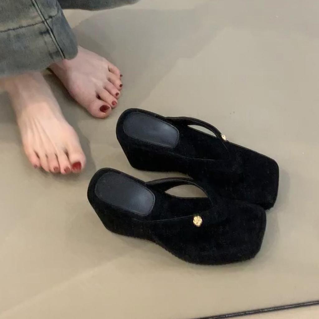 Soft Leather Version~ Thick Bottom Heightening Flip-flops Women Wear Small Fragrant Wind Toe High Heel Cool Slippers Casual Beach Slippers