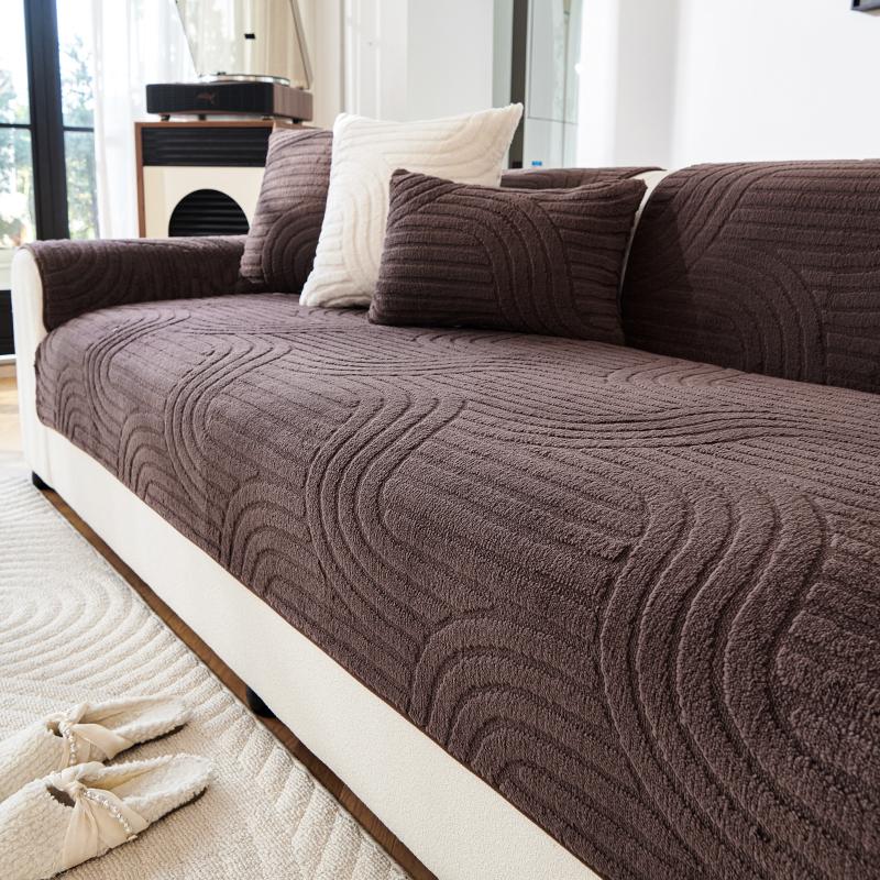 

1 шт. плюшевая подушка для дивана, подходящая для всех сезонов, простой и современный пылезащитный чехол для дивана для украшения гостиной и спальни 70*70cm красно-желтовато-коричневый