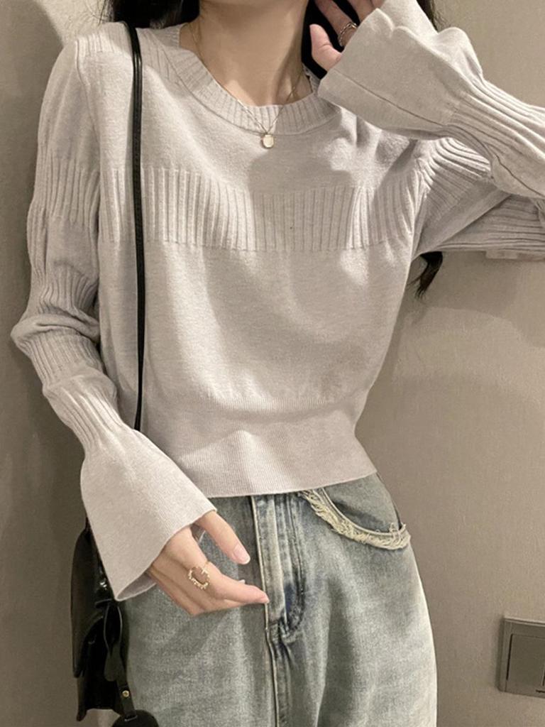 Women's White Cross-Border Bell Sleeve Sweater - Autumn/Winter Slim-Fit Waist-Cinching Knitted Pullover