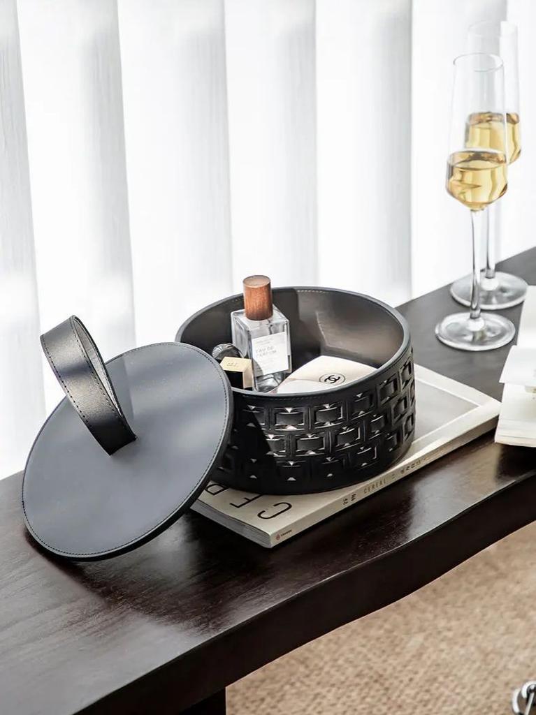 Luxury PU Leather Storage Box & Tray with Cover Handle Multi-functional Organizer for JewelryCompartment Cosmetic Organizer