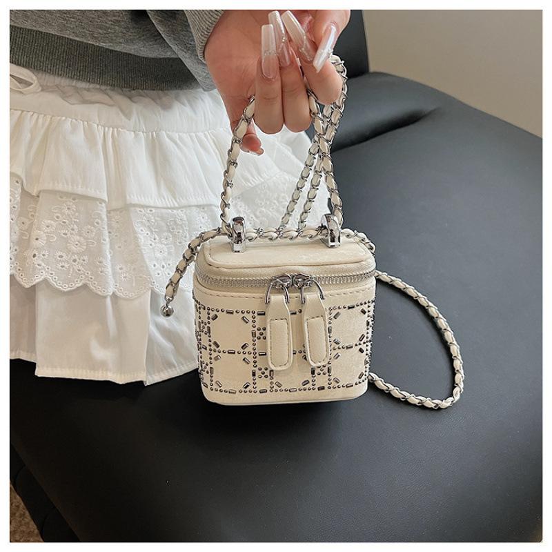 Korean Version Feels Fashionable Single Shoulder Underarm Bag Women's 2025 Summer New Simple Messenger Bag Versatile Chain Small Square Bag