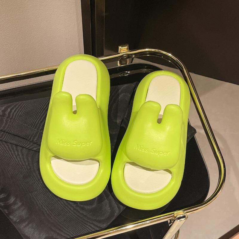 

Интернет-знаменитость симпатичные тапочки с толстой подошвой для хлеба 2024 года, летние домашние модные нескользящие сандалии для наружного ношения 35