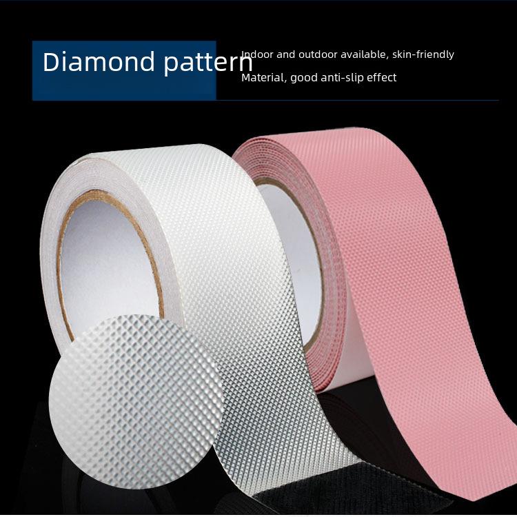 „Przezroczysta, odporna na zużycie taśma antypoślizgowa do schodów w łazienkach i prysznicach”