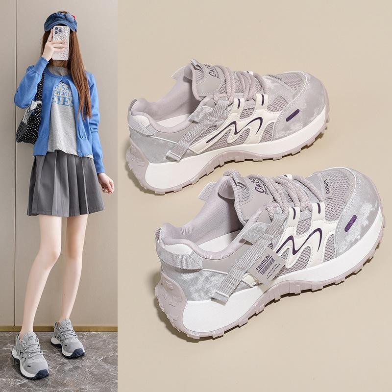 New Korean Style Sneakers for Female Students with Thick Soles, Trending on Instagram, Available in Spring