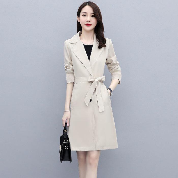 Women's Mid-Length British Style Trench Coat - Elegant Korean Loose Fit Overcoat for Spring and Autumn 2022.