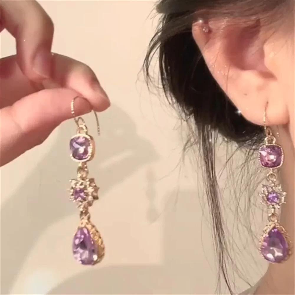 

Серьги-гвоздики с бахромой в виде полой капли воды, инкрустированные бриллиантами, легкая роскошь, высококачественный темперамент, ретро, модные, универсальные серьги для женщин