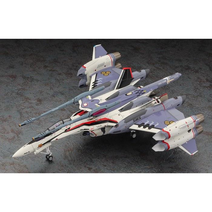 Hasegawa Macross Series Macross Frontier VF-25F Tornado Messiah (Atmospheric Flight Version) 1/72 Scale Plastic Model 65900 (38 x 34 x 9 cm)