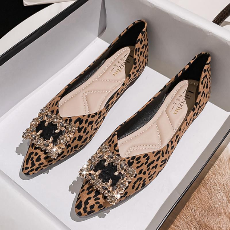 Fashion Women ballet Flat Leisure Shoes Slip-on Rhinestone Square Botton Casual Shoes Street Cool Pointed Toe Loafers Big Size 35-43