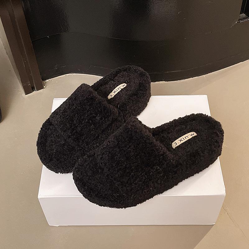 Internet Celebrity Mao Mao Slippers Women's 2025 Autumn and Winter New Suede Korean Version Wind Stepping On Shit Thick-bottomed Cotton Slippers