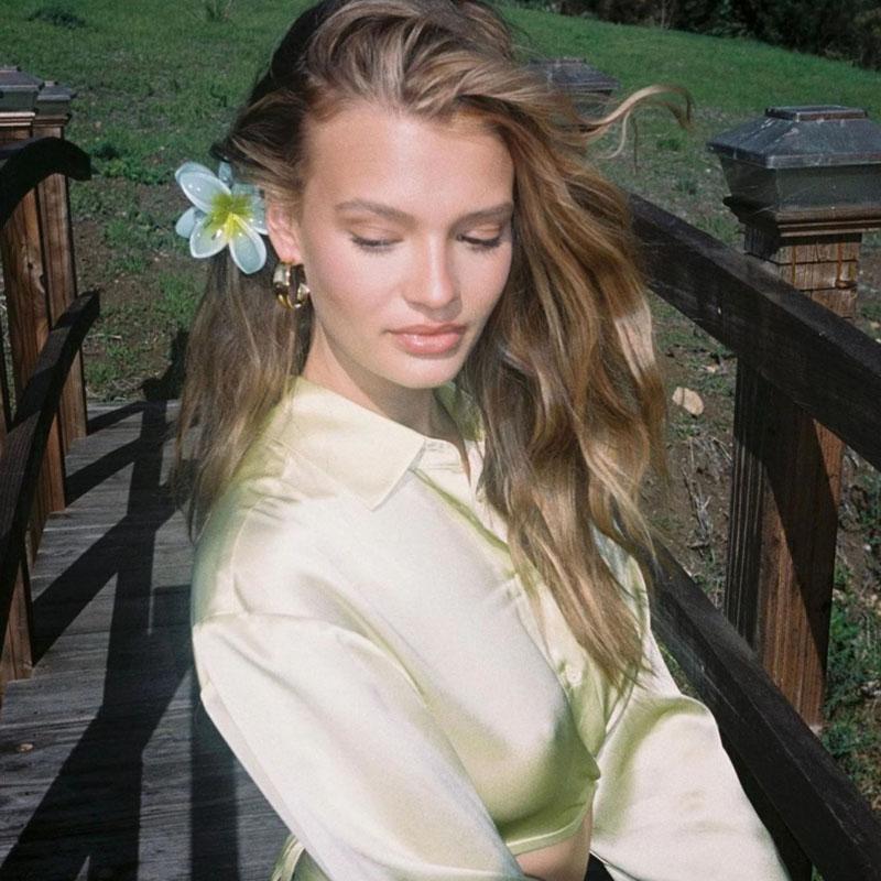 2pcs Frangipani Grasp The Temperament Hairpin Travel Photography Advanced Atmosphere Clip Headband