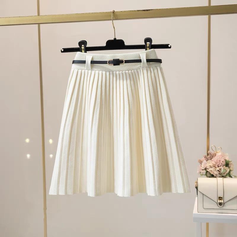 Autumn and Winter Women's Knitted Short Skirt with Elastic Belt Fashionable A-line Skirt Loose Short Skirt for Women