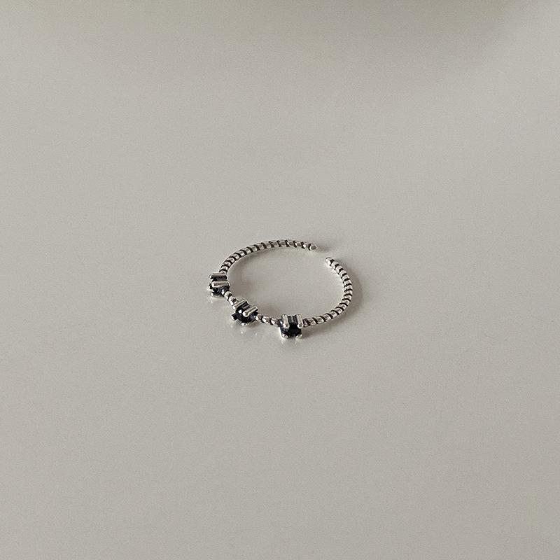 

Кольцо в стиле ретро с розой для женщин, стерлинговое серебро S925, мода, индивидуальность, стиль Гонконга, ниша, дизайн, темперамент, указательный палец, кольцо прилив Opening adjustable