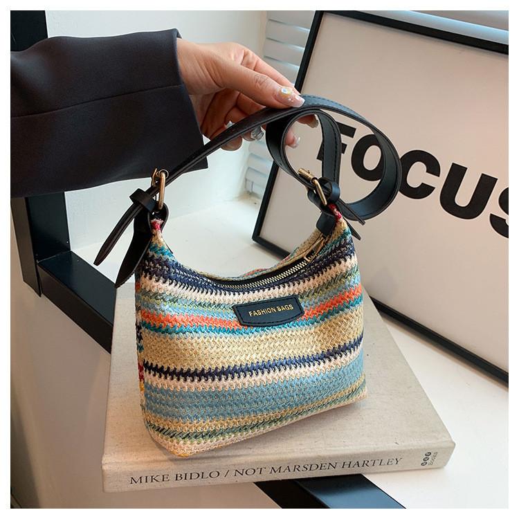 

Fashionable Large Canvas Summer Rainbow Woven Shoulder Bag Perfect For Daily Use чорний