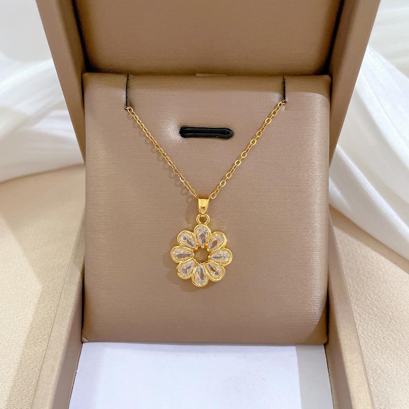 Personalized Niche Design Temperament Smart Shining Necklace Women, Simple Luck Pendant