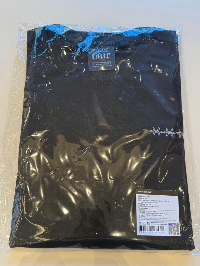 [USED] Straykids DO IT Pop-Up Long Sleeve