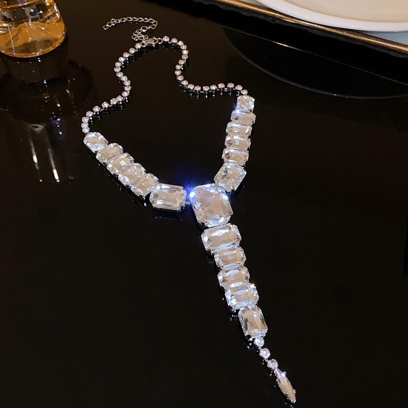 Round square long fringed stud earrings fashionable exaggerated earrings light luxury high-end earrings women