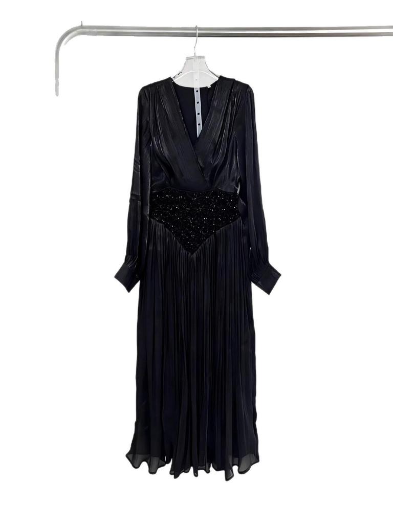 Robe longue plissée en gaze patchwork sexy col en V européenne et américaine 2026