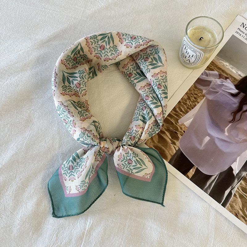 Japanese Retro Cotton Linen Square Scarf: Women's Korean Fashion, Versatile Spring-Autumn Neckerchief and Headband.