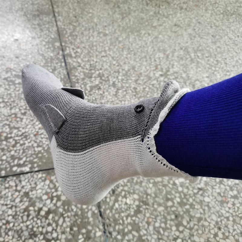 New Christmas Socks Shark Fish Chameleon Crocodile Knitted Socks Cute Novelty Unisex Winter Warm Floor Sock Men Women Xmas Gift