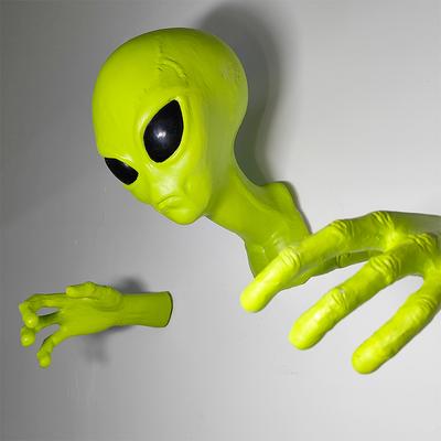 Grüner Alien Wandbehang Kunst UFO Besucher Area 51 Außerirdischer Organismus Monster Studie Wohnzimmer Ornament Geschenk für Liebhaber