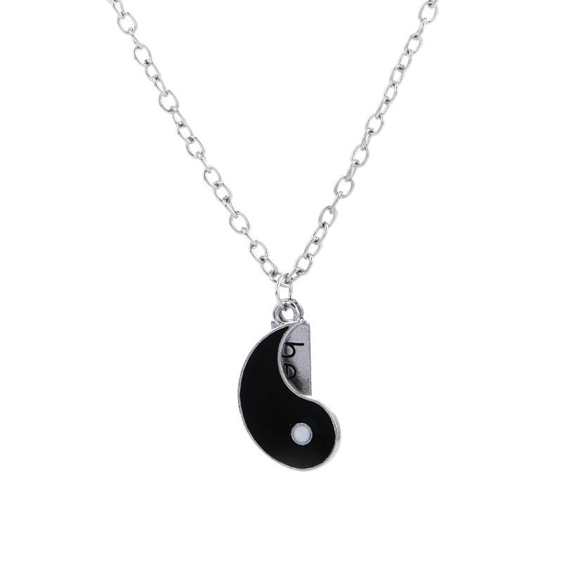 Fashion Black And White Gossip Bet Friend Necklace, Alloy Couple Necklace N156