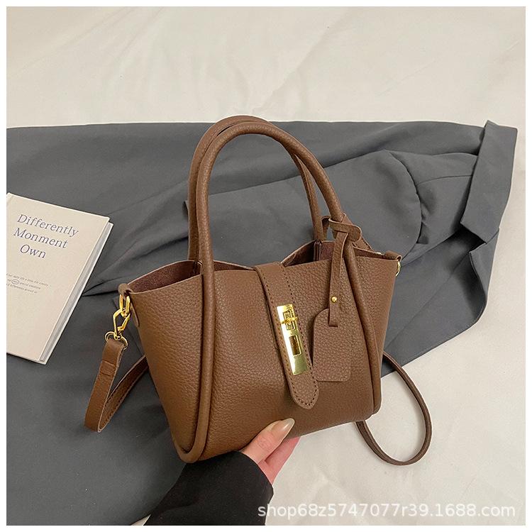 New Women's Bag High-end Texture Light Luxury Fashion Niche Trend Versatile Portable Shoulder Bucket Bag