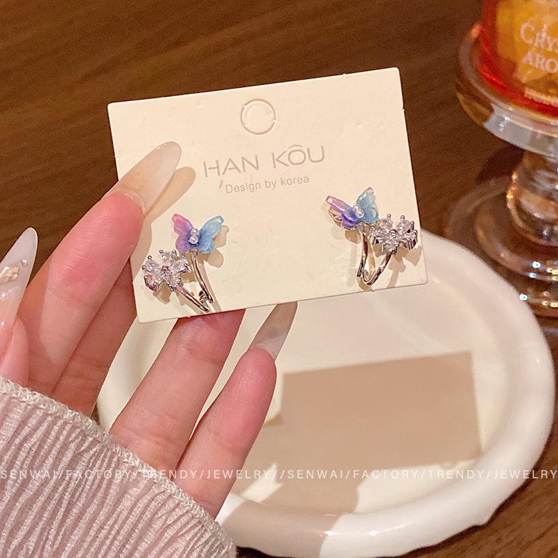 Summer sweet and cool flower butterfly earrings women s high-end design earrings exquisite earrings wholesale