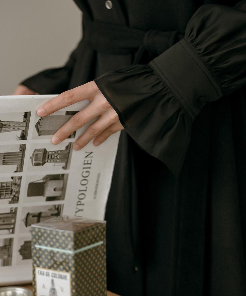 Meibeoyu Trimming Frill Blouse _ Black