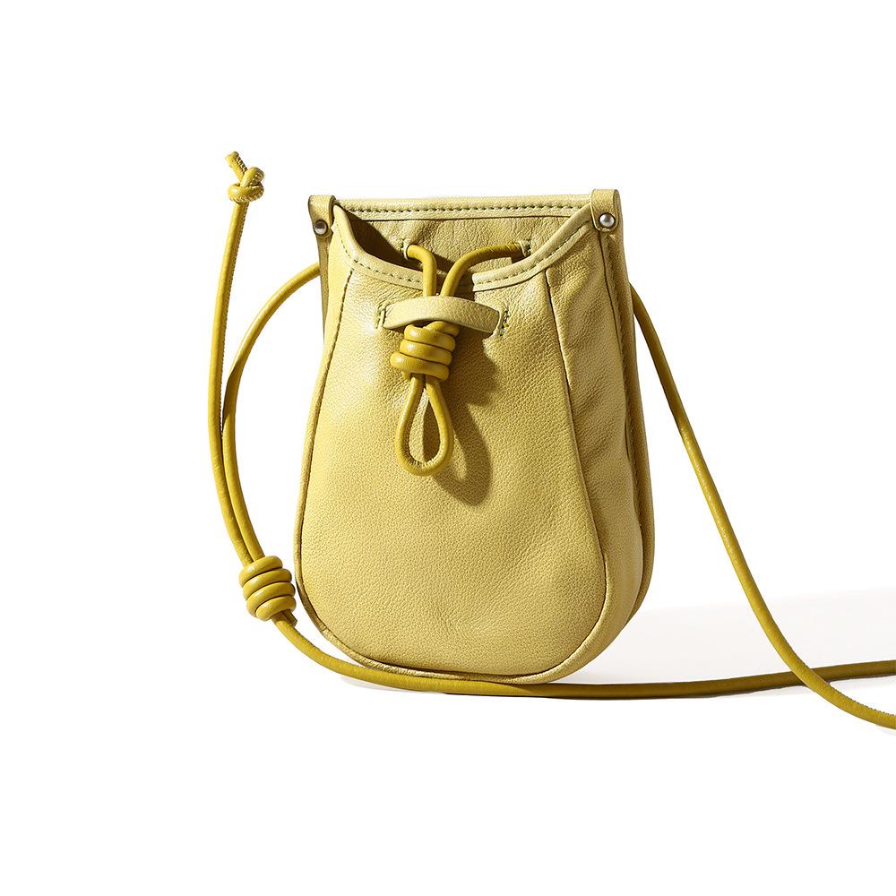 Fashionable and Trendy Single-shoulder Leather Bag, Women's Drawstring Design Mobile Phone Bag, Large-capacity Crossbody Small Bag