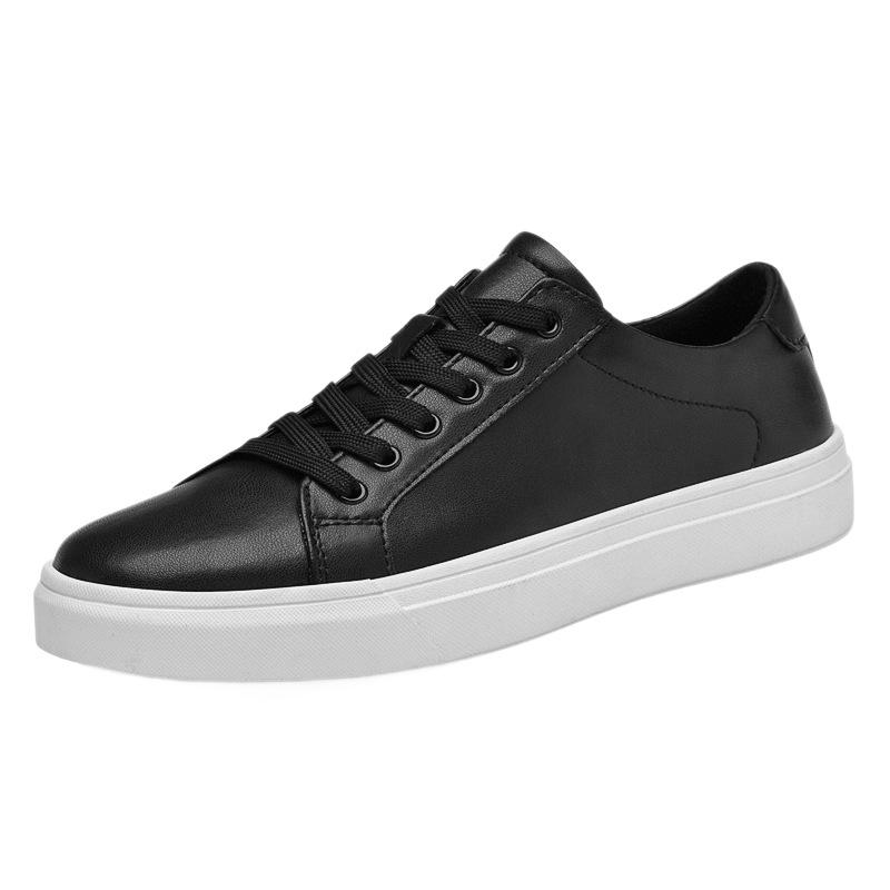 Men's White Low-Top Casual Cowhide Shoes with Thick Sole and Breathable, Versatile Round Toe Design.