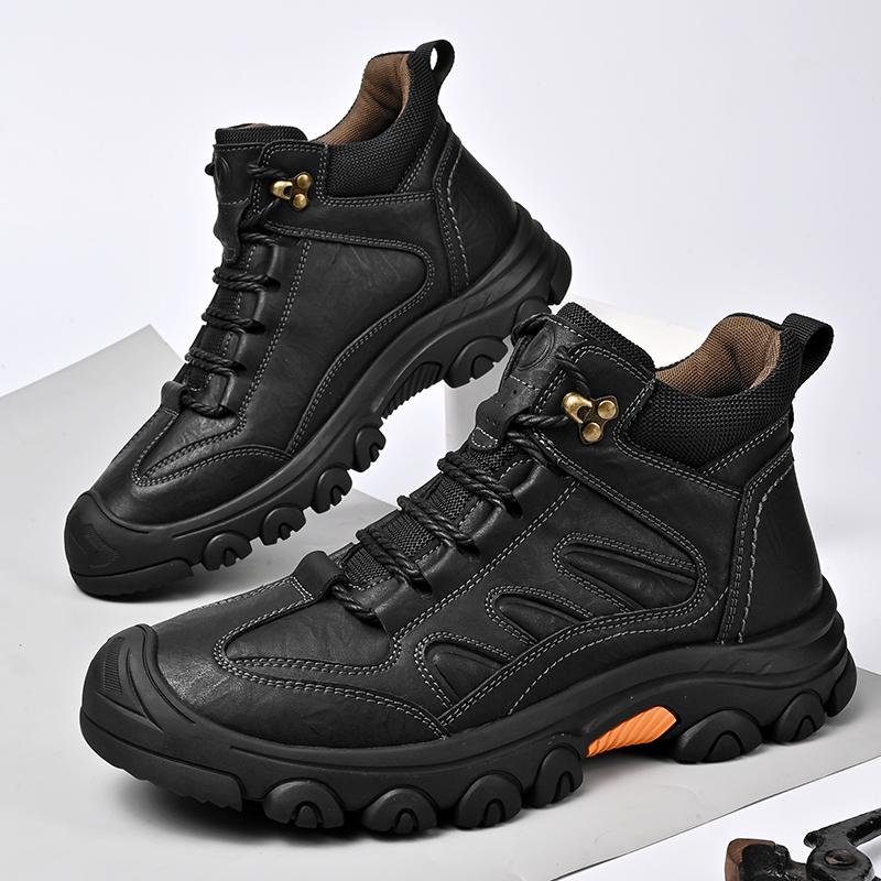 Fashion Genuine Leather Men's Snow Boots Super Warm Plush Outdoor Boots Retro Style Non-slip Hiking Boots Winter Travel Hiking Footwear