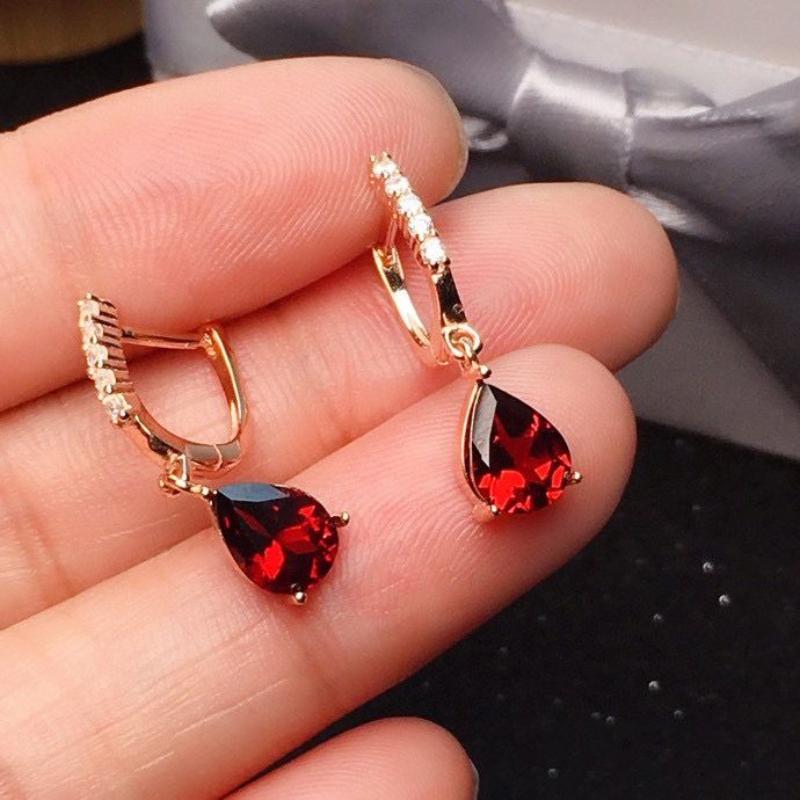 New In  Inlaid Wine Red Ruby Earrings For Women Exquisite And Simple Water Drop Eardrops Earings Fashion Party Jewelry