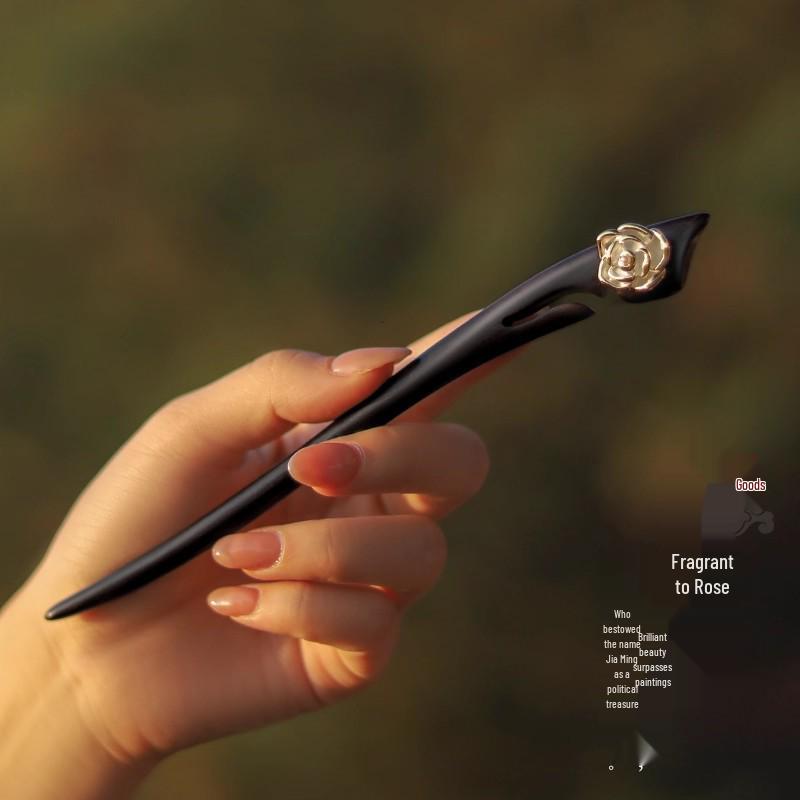 Elegant Ebony Flower Hairpin for Women – Ancient Style, High-End Feel, Simple Chinese Design, Perfect for Daily Use.