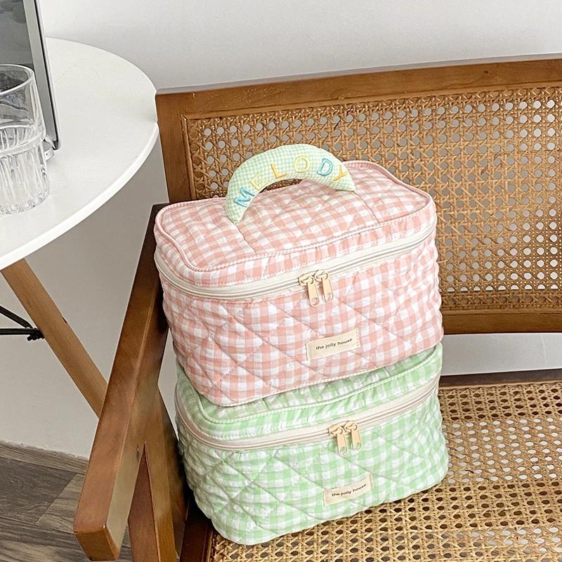 2025 Plaid Pattern Toiletries Case Flip Makeup Bag with Zipper Quilted Cotton Cosmetics Storage Box for Woman and Girls