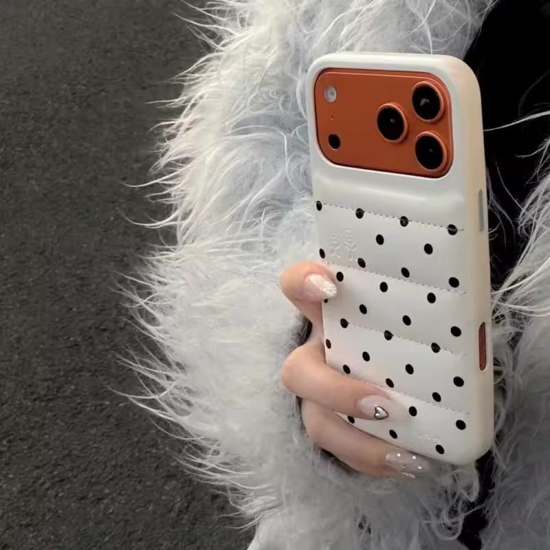 Korean fashion down jacket with black and white polka dots suitable for iPhone 17 17 Pro 17Promax 16 15 14 13 Promax back cover
