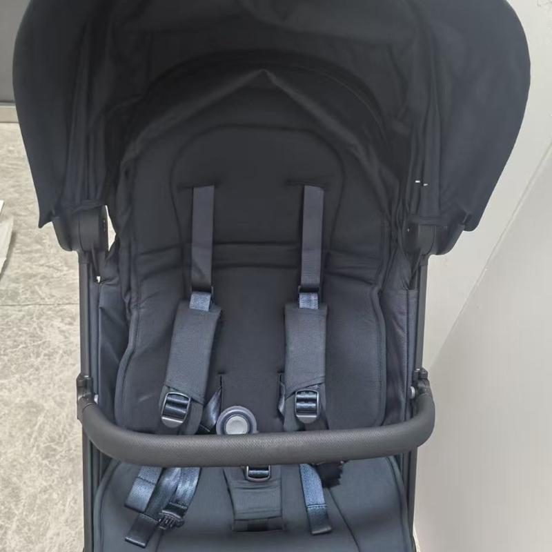 Ergonomická rukojeť pro kočárek pro miminka s měkkým detailem pro kočárky AER+ Bezpečná protiskluzová konstrukce