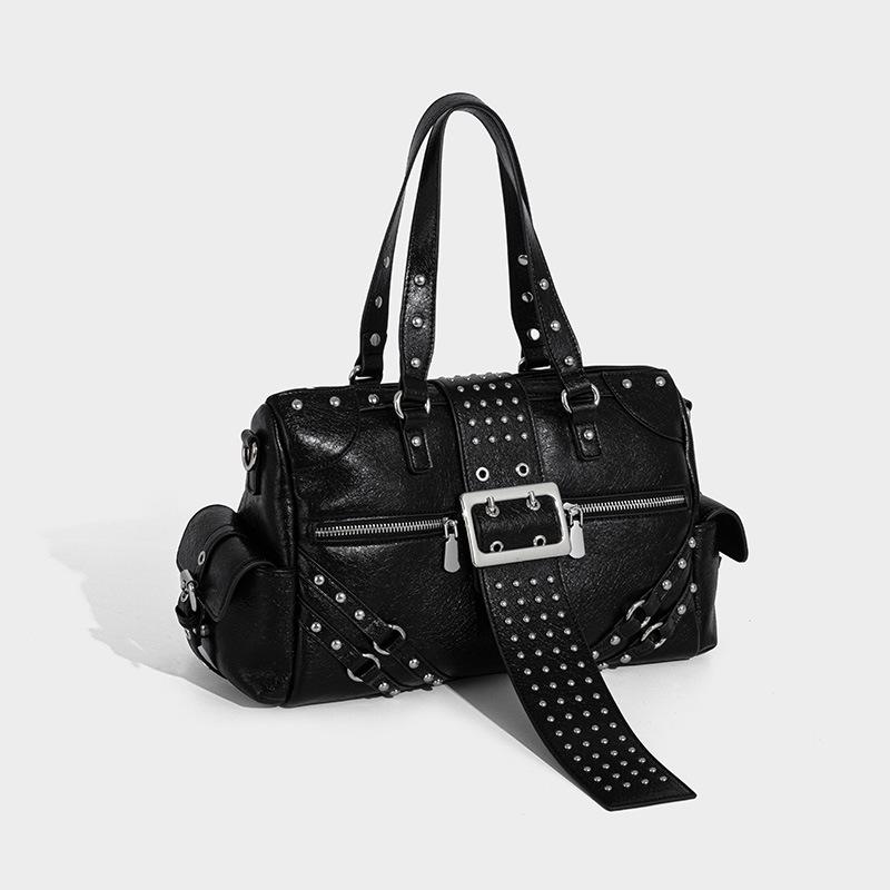 New Retro Rivet Punk Shoulder Bag - Trendy High-End Autumn/Winter Collection