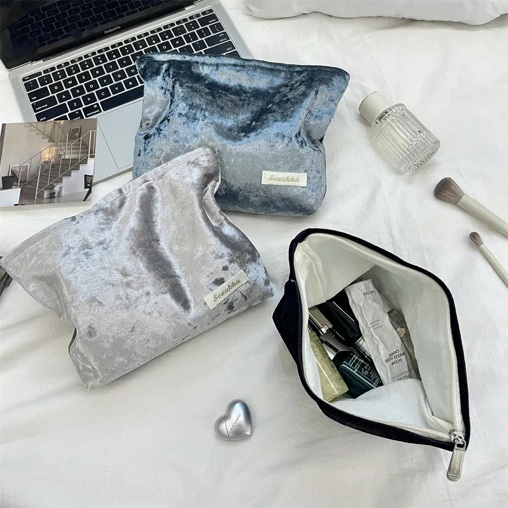 Velvet Handhold Storage Cosmetic Bags Cases for Women Makeup Travel Toiletry Organizer Zipper Pouch Shopping Cards Storage
