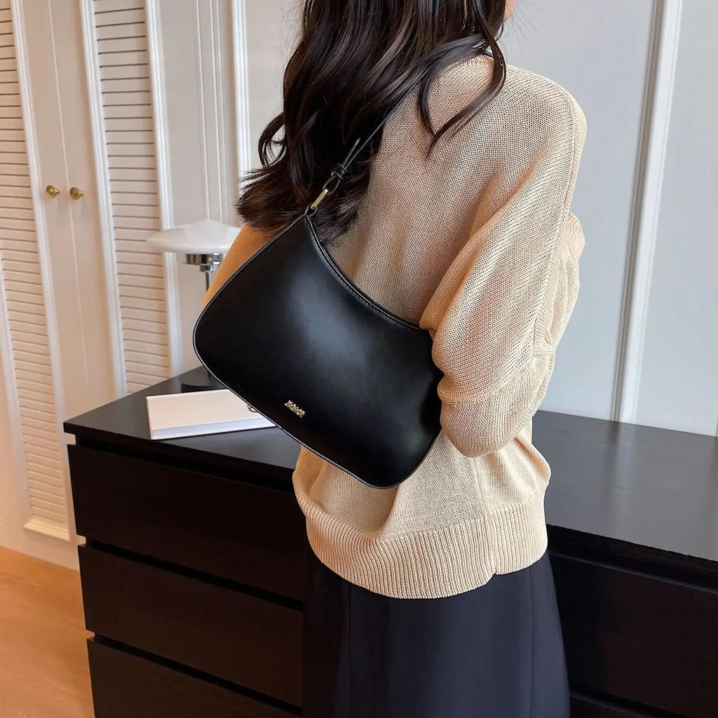 Red Shoulder Bag for Women  New Leather Texture  Luxury Crossbody Bag  Wedding Designer  Bride  Trendy