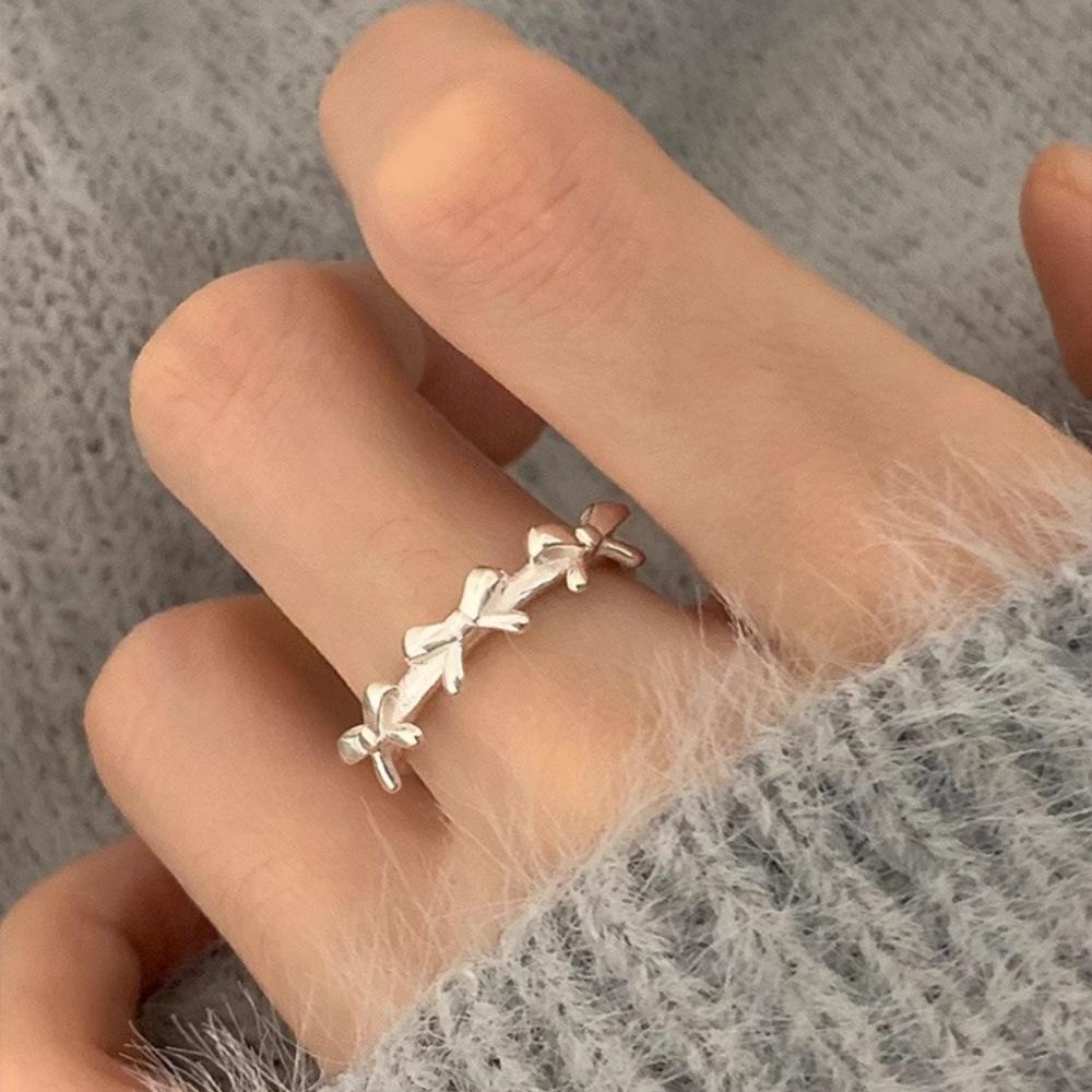 Women's High-End Light Luxury Sterling Silver Ring - Non-Fading, Versatile Index Finger Accessory