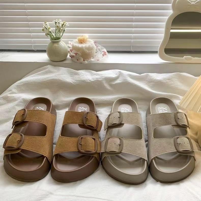 Thick Soled Shoes for Women 2025 New Women's Cool Slippers for Summer Outdoor Wear, Soft Soled Beach Round Toe Sandals