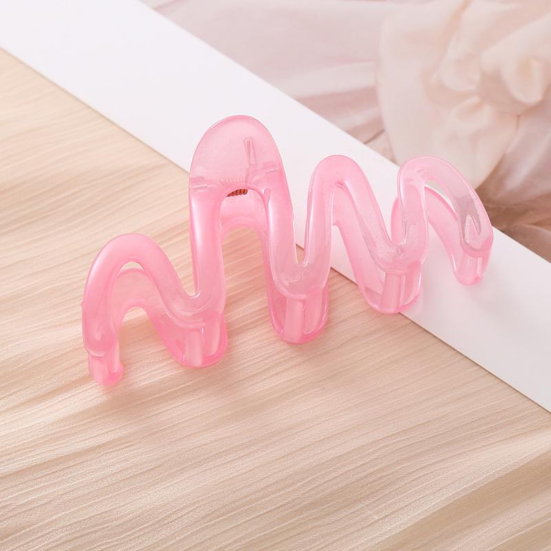 Cream Wave Acrylic Shark Hair Clip - Korean Design Hair Accessory