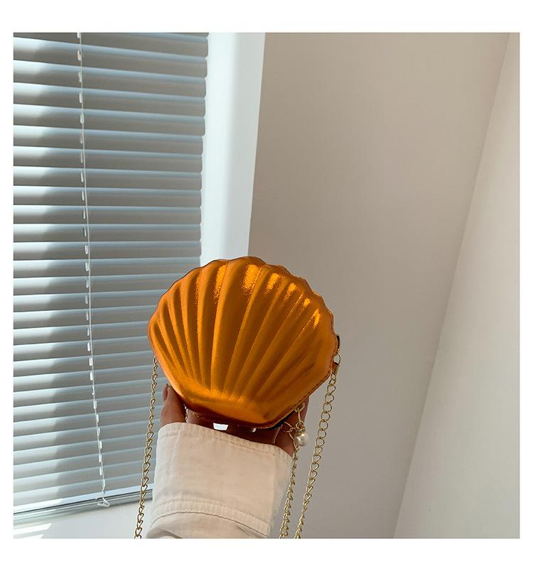 Simple Shell Bag 2025 New Women's Fashion Ins Texture Trend Chain Crossbody Small Bag Patent Leather Scallops