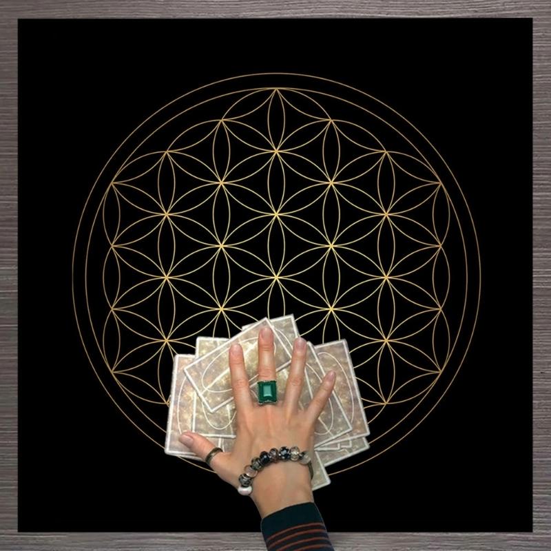 Tarot Card Tablecloth Altar Tarot Cloth Divination Card Table Cloth Square Flannel Table Cover Decorations 50/60/75cm