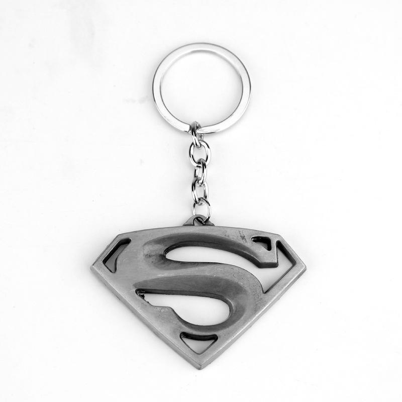 Superman Retro Metal Keychain: Creative Movie-Inspired Car Pendant Gift