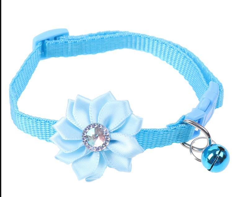 

Pet Bell Flower Collar Dog Neck Collar Cat Neck Collar 1.0