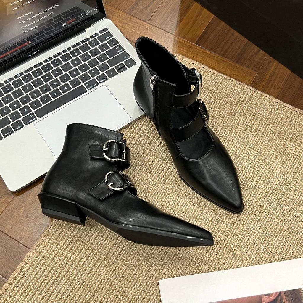 First Encounter Season French Pointed Belt Buckle Side Pull Thick Heel Fashion Temperament Mary Jane Summer Short Boots Women