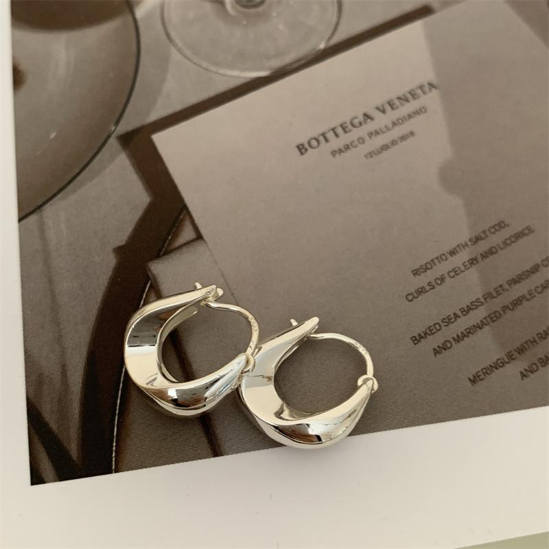 Fashion Gold Color Geometric U-Shape Hoop Earrings For Women Men Punk Hip-Hop Metal Round Circle Earring Party Jewelry Wholesale