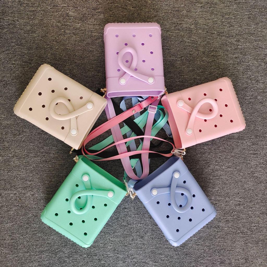 Stylish Western-Style Cartoon Shoulder Bag: Versatile, Cute, Celebrity-Inspired Messenger